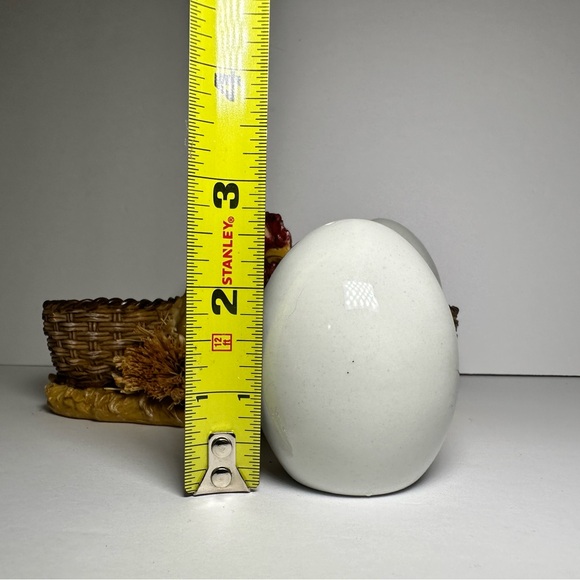 Nesting Hen Stand with Egg Shaped Salt & Pepper Shakers - Picture 2 of 8